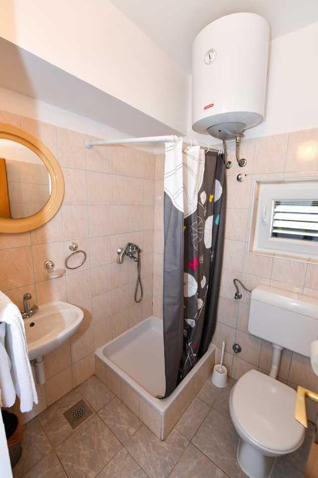 Perfect Vacation Apartments Omiš Exteriör bild